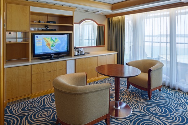 RCI, Grandeur of the Seas, Owner's Suite 2.jpg